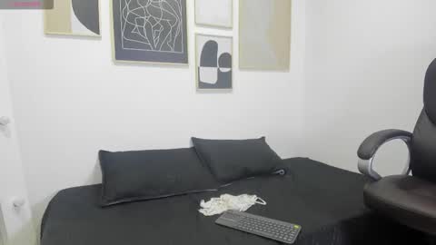 Snapshot of amy_fox2 chatting on 02.09.26 Amy online show from 02.09.26