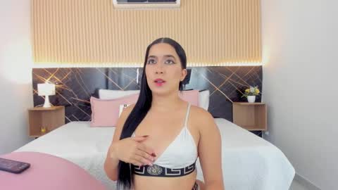 amy_leah_ online show from 01.11.26