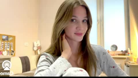 Snapshot of amy_meoww chatting on 04.27.26 amy_meoww online show from 04.27.26