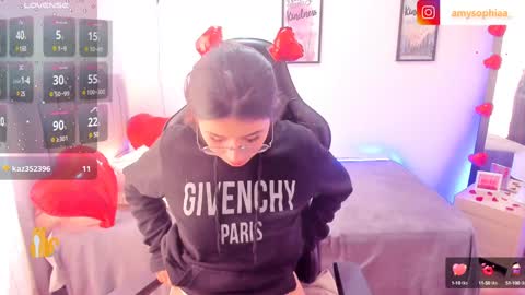 Amy sophia 3 online show from 02.05.25