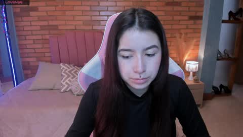 Snapshot of amy_sophiaa chatting on 05.30.26 Amy sophia 3 online show from 05.30.26