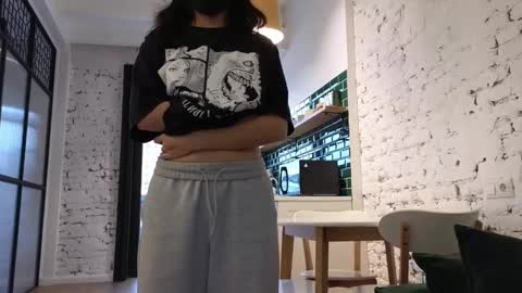 girl next door named Amy online show from 02.05.25