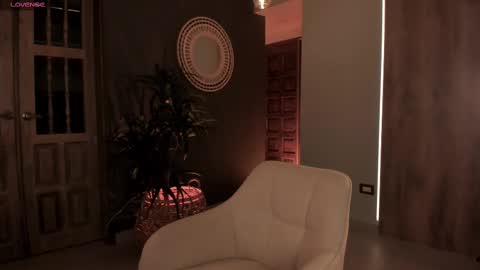 Amy Armstrong online show from 02.28.25