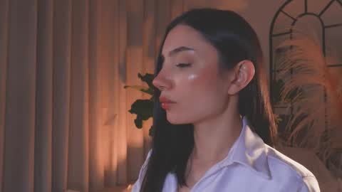 Amy Armstrong online show from 10.03.25