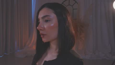 Amy Armstrong online show from 11.08.25