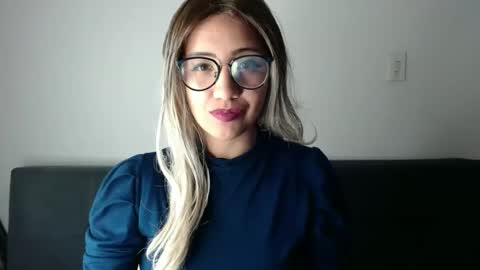 amycosplay99 online show from 02.16.25