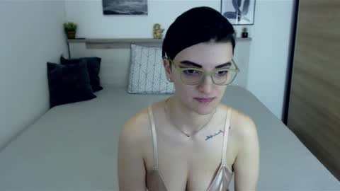 Snapshot of amylexy chatting on 01.14.25 Hi there guys  My pleasure in your hands  pvt is open online show from 01.14.25