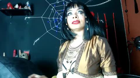 Amy Wong Grey online show from 10.30.25