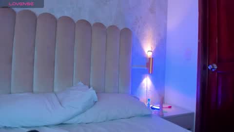 Snapshot of amymorgan_1 chatting on 11.07.25 amymorgan_1 online show from 11.07.25