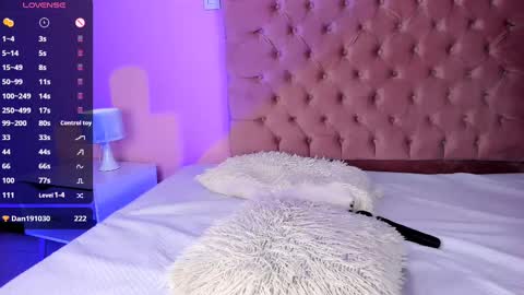 Amy ... Nice to meet u   thumb up me please its important online show from 02.16.25