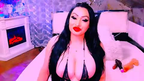 Snapshot of amyrarosera chatting on 04.25.26 Alimoonyia online show from 04.25.26