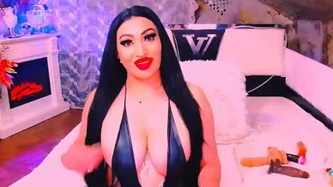 Snapshot of amyrarosera chatting on 05.08.26 Alimoonyia online show from 05.08.26