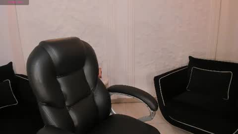 Snapshot of amyrosse_x chatting on 06.23.26 AMY R online show from 06.23.26