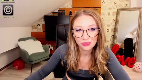 AmyRossie online show from 02.21.25