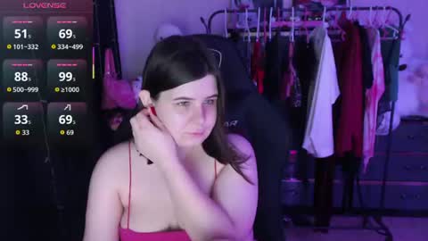 Snapshot of amyvibes chatting on 06.23.26 amyvibes online show from 06.23.26