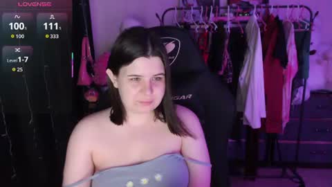 Snapshot of amyvibes chatting on 06.30.26 amyvibes online show from 06.30.26