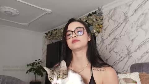 IG amyw0w   online show from 01.05.26