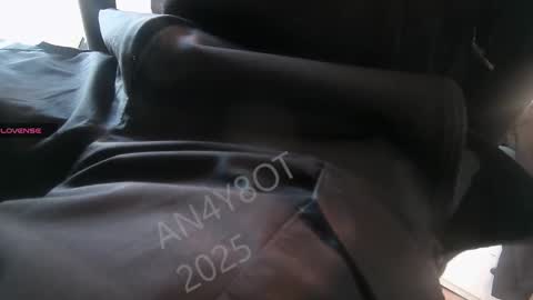 A online show from 01.06.25