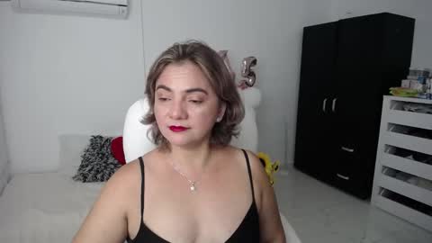 Snapshot of ana_hotmilf chatting on 01.23.25 Ana online show from 01.23.25