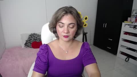 Snapshot of ana_hotmilf chatting on 02.18.25 Ana online show from 02.18.25