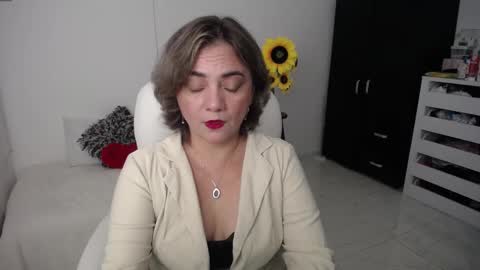 Snapshot of ana_hotmilf chatting on 03.05.25 Ana online show from 03.05.25