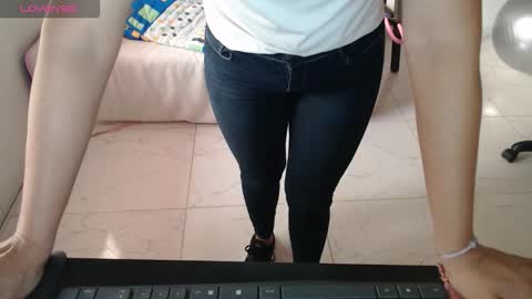 Snapshot of ana_hotmilf chatting on 10.08.25 Ana online show from 10.08.25