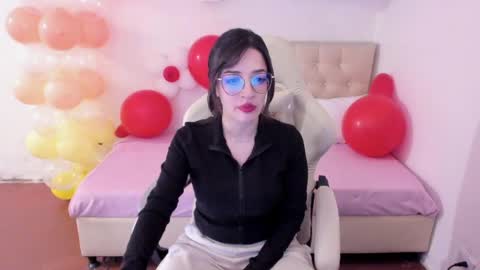 Im anna but you can call me as you want online show from 04.10.26