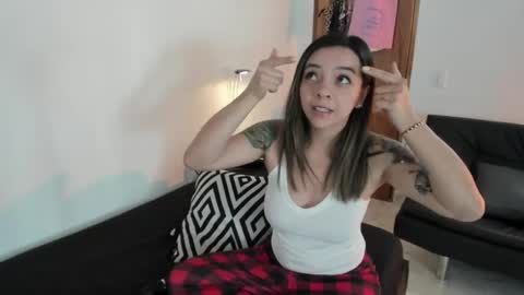 Ana  online show from 04.25.26