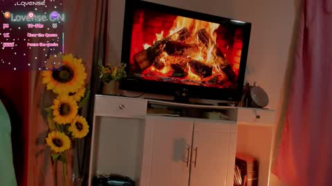 Ana My schedule 0400 - 1600 GMT -5 online show from 03.11.26