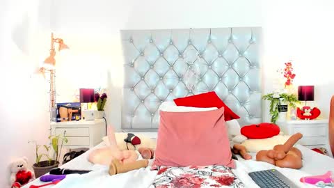 anaa_bellaa online show from 03.06.25