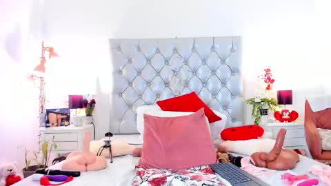 anaa_bellaa online show from 03.08.25