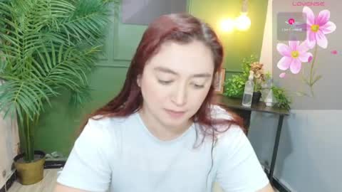 Snapshot of anaa_rosee chatting on 05.12.26 Ana online show from 05.12.26