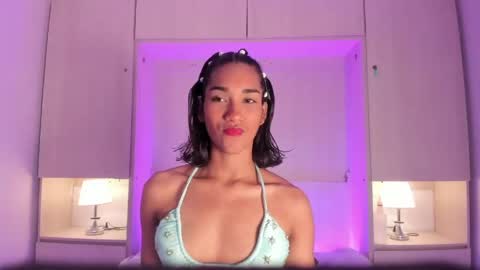 Snapshot of anaacollins_ chatting on 04.30.26 anaacollins_ online show from 04.30.26
