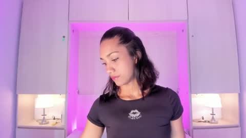 Snapshot of anaacollins_ chatting on 06.14.26 anaacollins_ online show from 06.14.26