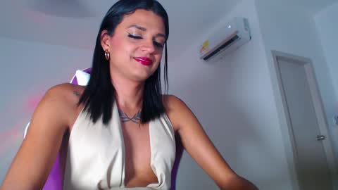 Snapshot of anabellabonariva chatting on 12.15.24 Anabella online show from 12.15.24