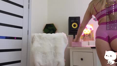 Annie  online show from 01.27.25