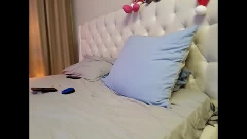 Snapshot of anabellovee chatting on 01.13.25 ANABELLOVEE online show from 01.13.25