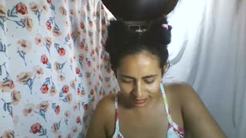 Snapshot of anabelxx16 chatting on 10.11.25 anabelxx16 online show from 10.11.25