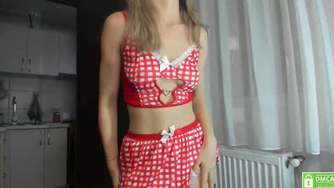 Anahi online show from 10.10.25