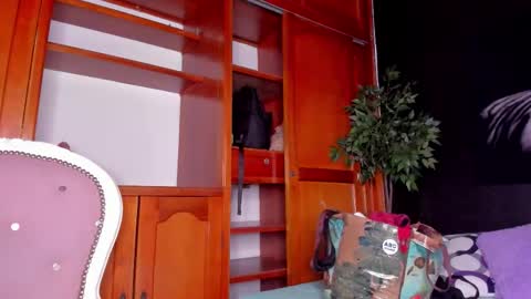 Anahi online show from 11.12.25