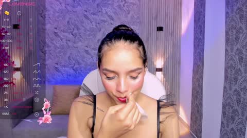 Anahi Curlie online show from 12.14.24