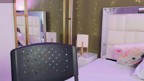 Anahi  online show from 10.23.25