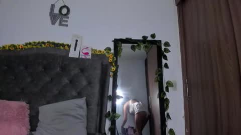 Anahi Rivera online show from 11.24.25