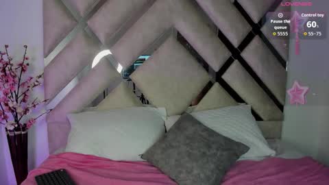 anais_soler online show from 01.10.26