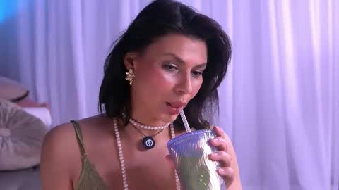 Snapshot of anaisleblanc chatting on 02.19.26 Anais online show from 02.19.26