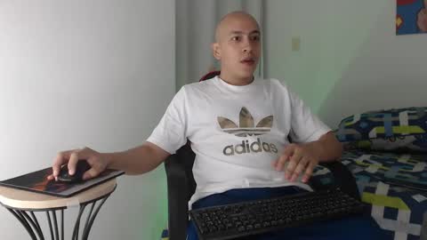 Snapshot of anakin_swalker chatting on 02.03.25 anakin_swalker online show from 02.03.25