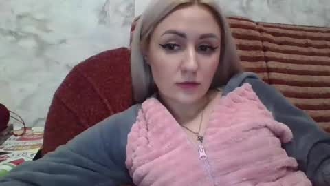 Snapshot of analqueen2024 chatting on 12.22.24 analqueen2024 online show from 12.22.24