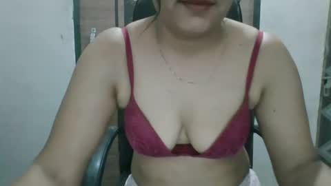 Snapshot of anamikaa_love chatting on 04.10.26 Anamika online show from 04.10.26