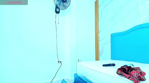 Snapshot of anapau_cooper chatting on 09.30.25 A N A P A U L A online show from 09.30.25