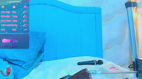 Snapshot of anapau_cooper chatting on 11.29.25 A N A P A U L A online show from 11.29.25